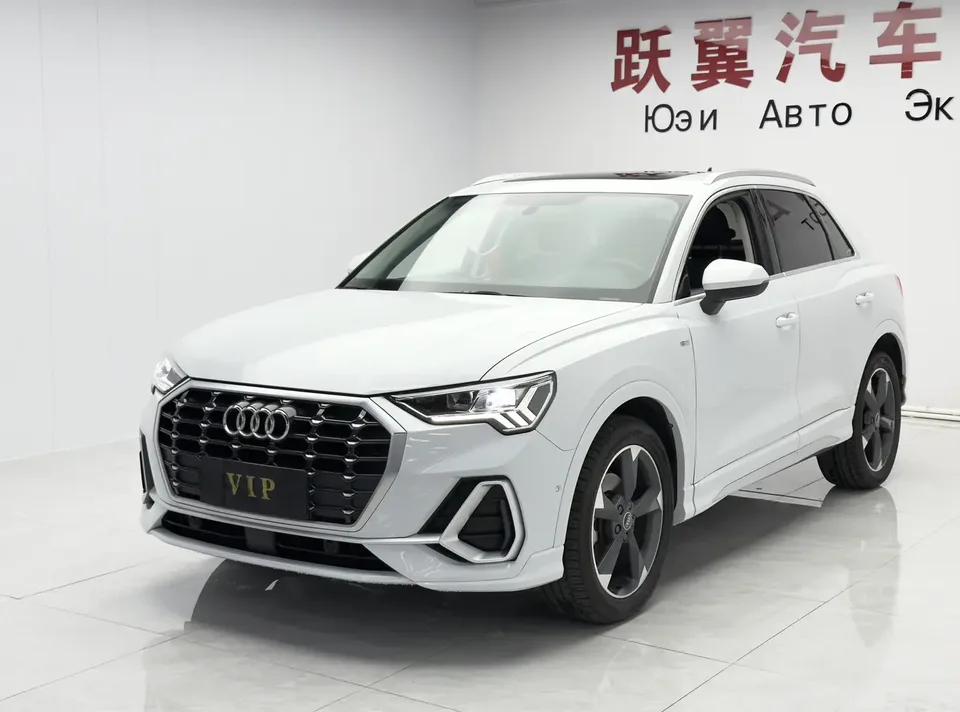 Audi Q3 Audi Q3 35 TFSI Stylish Dynamic 2022 — photo 1, buy with delivery to Moscow