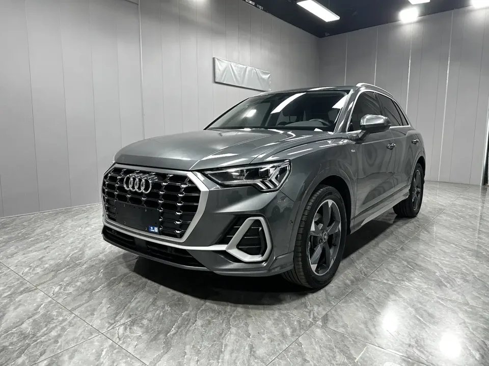 Audi Q3 Audi Q3 35 TFSI Stylish Dynamic 2022 — photo 1, buy with delivery to Moscow
