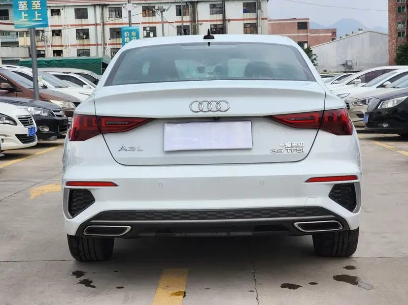 Audi A3 Audi A3 A3L Limousine 35 TFSI Stylish Sports 2022 — thumbnail 5