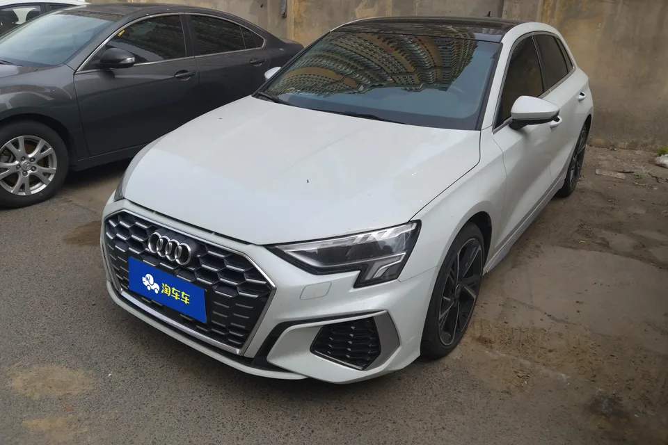 Audi A3 Audi A3 Sportback 35 TFSI facelift: stylish and sporty 2023 — photo 1, buy with delivery to Moscow