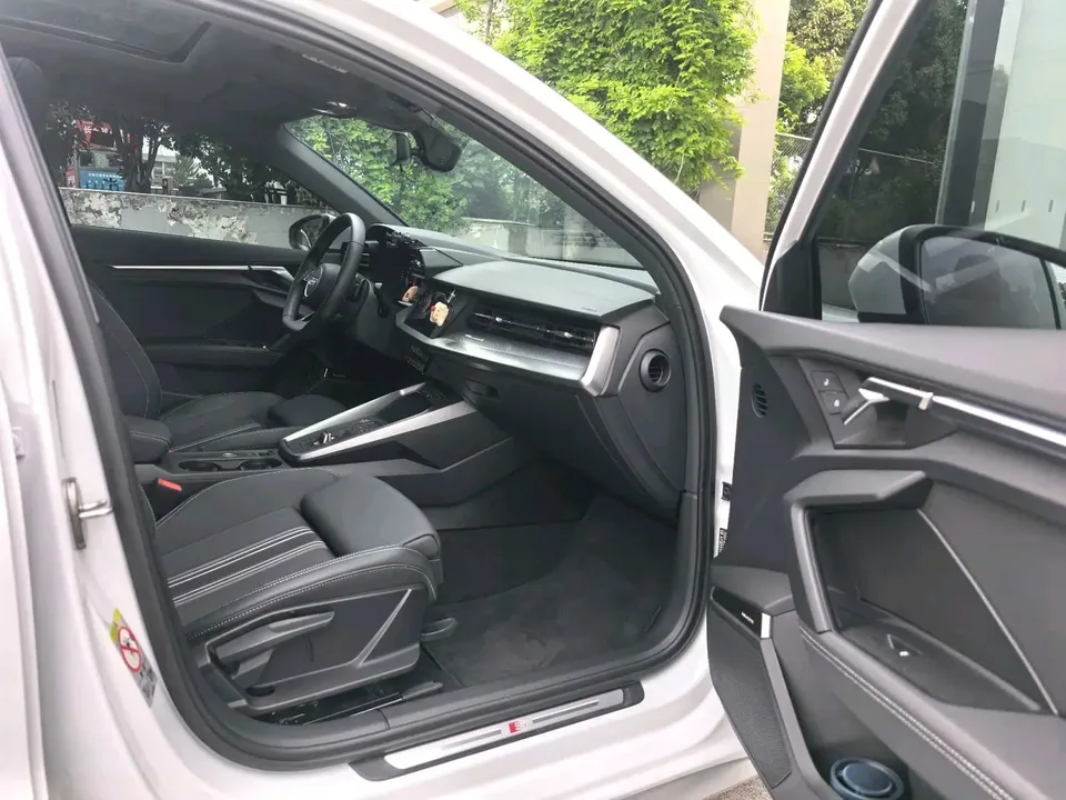 Audi A3 A3 facelift Sportback 35 TFSI stylish and sporty 2023 — thumbnail 5