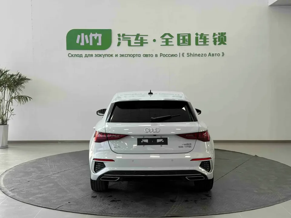Audi A3 A3 Sportback 35 TFSI Aggressive Sports Edition 2022 — thumbnail 2