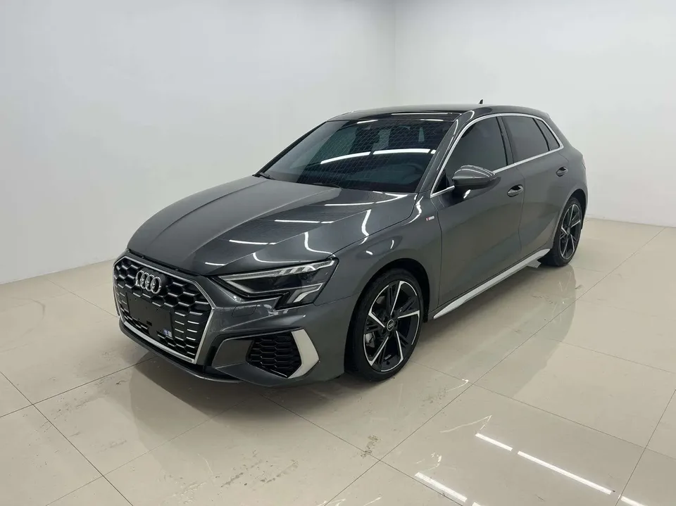 Audi A3 A3 Sportback 35 TFSI stylish and sporty 2023 — photo 1, buy with delivery to Moscow
