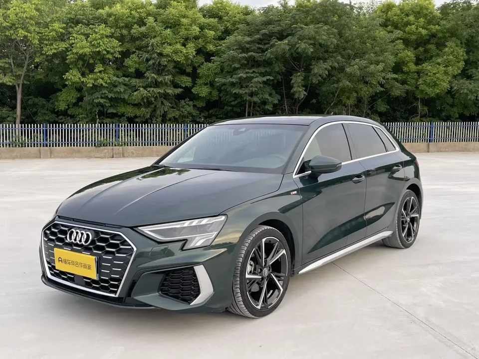 Audi A3 A3 Sportback 35 TFSI stylish and sporty 2022 — photo 1, buy with delivery to Moscow