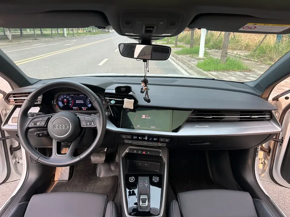 Audi A3 Audi A3 Sportback 35 TFSI facelift: stylish and sporty 2023 — thumbnail 3