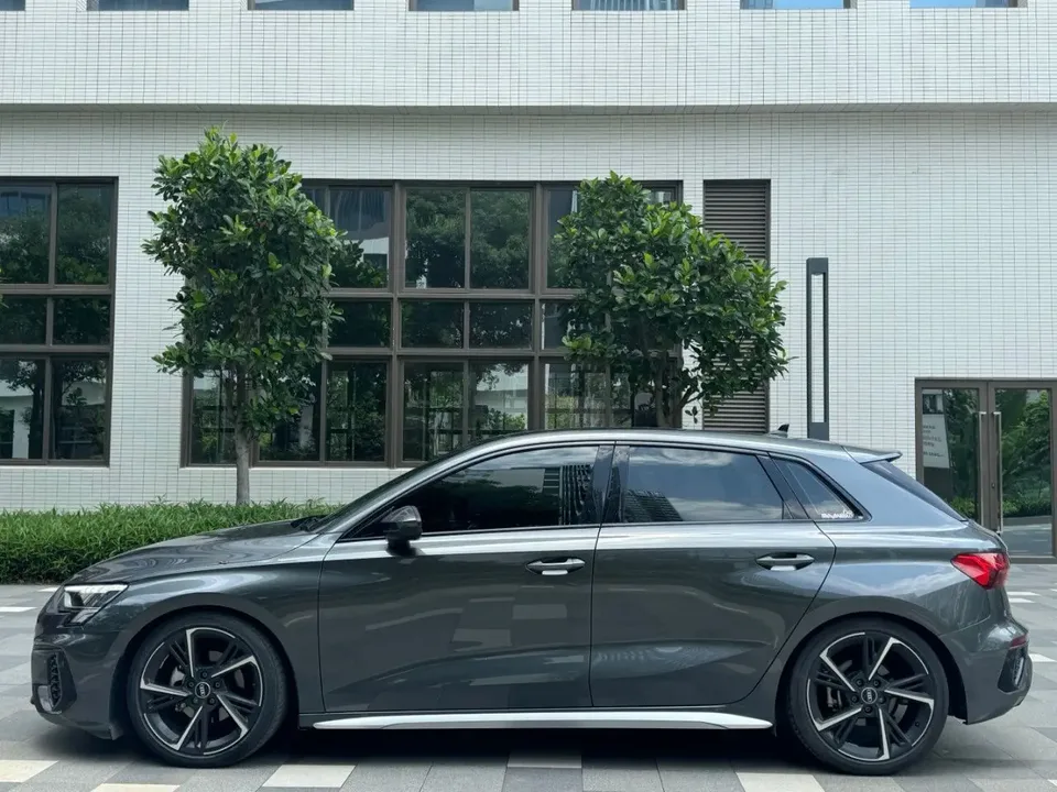 Audi A3 Audi A3 Sportback 35 TFSI Stylish and sporty 2023 — thumbnail 4