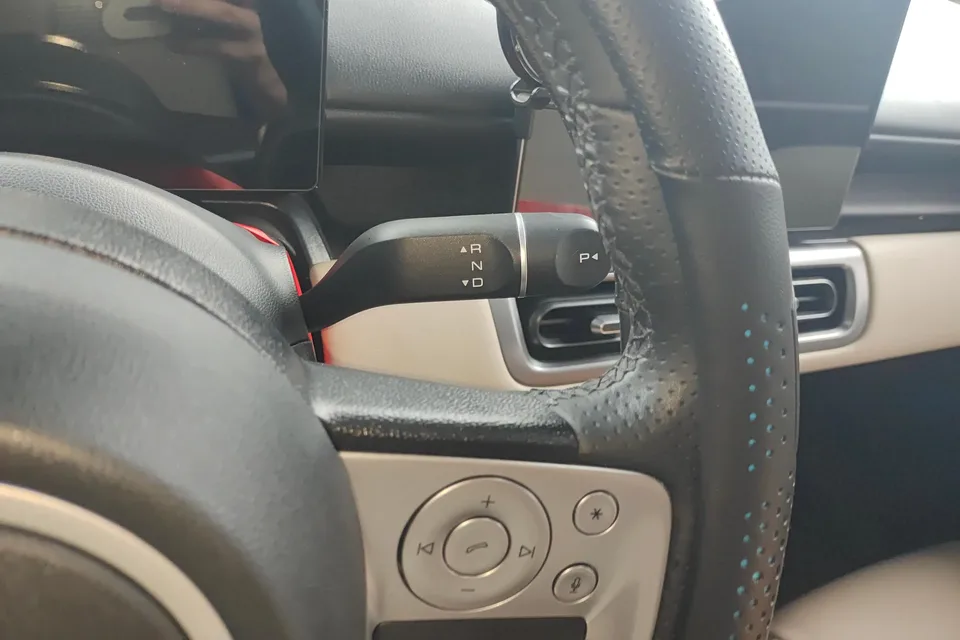 Wuling Bingo PLUS Wuling Bingo PLUS 401km five-seater version 2024 — thumbnail 4
