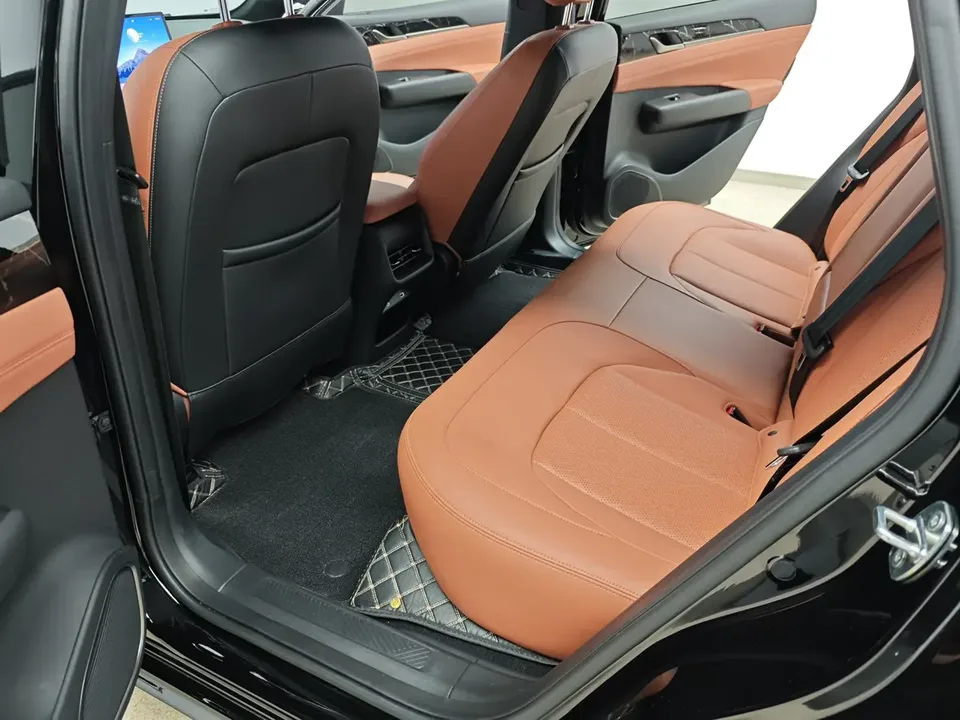 Wuling Starlight EV Wuling Starlight EV 610km Smart Flagship 2025 — thumbnail 3