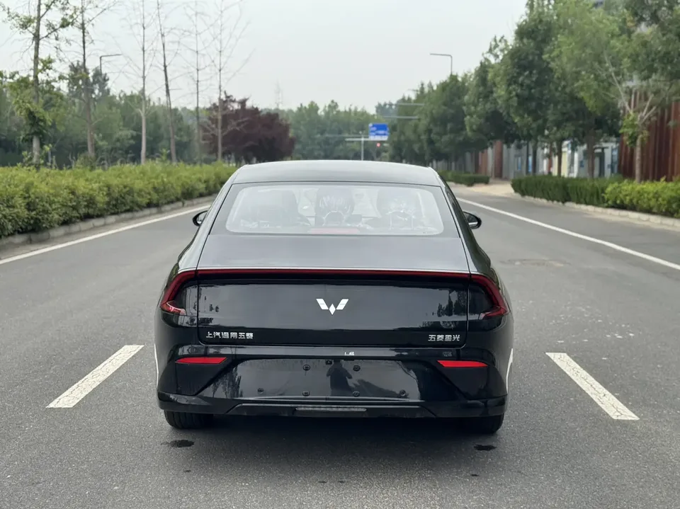 Wuling Starlight EV Wuling Starlight EV 510km Intelligent Advanced 2025 — thumbnail 2