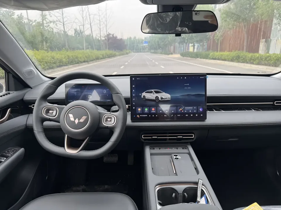 Wuling Starlight EV Wuling Starlight EV 510km Intelligent Advanced 2025 — thumbnail 3
