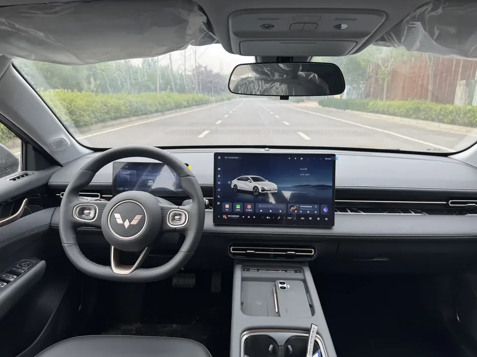 Wuling Starlight EV Wuling Starlight EV 510km Intelligent Advanced 2025 — thumbnail 4
