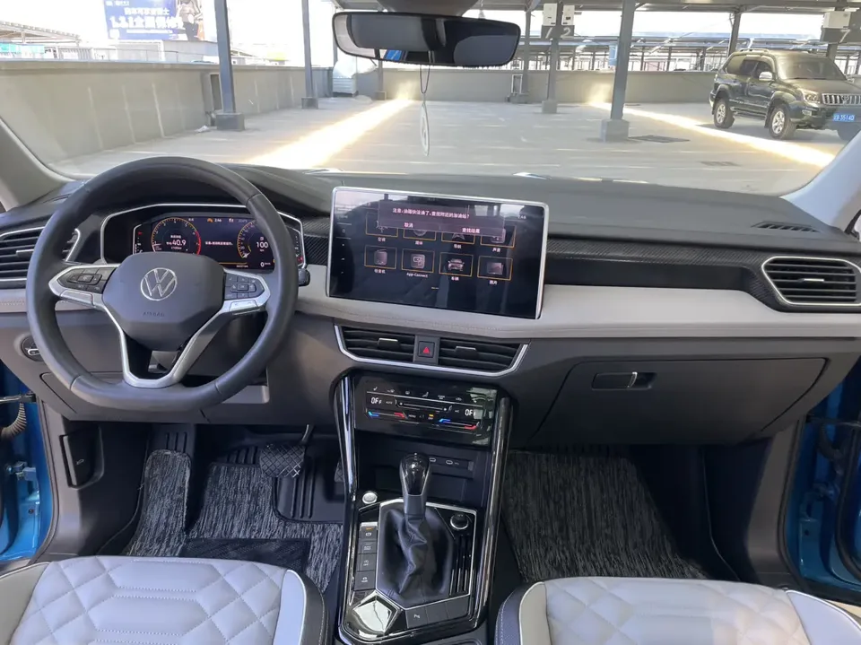 Volkswagen Tayron Tanyue 280TSI 2WD Luxury Plus Advanced Edition 2023 — thumbnail 4