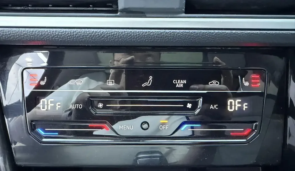 Volkswagen Tayron Tanyue 280TSI 2WD Luxury Plus Advanced Edition 2023 — thumbnail 3