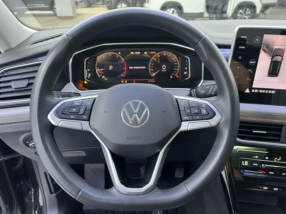 Volkswagen Tayron Tanyue 280TSI 2WD Luxury Plus Advanced Edition 2023 — thumbnail 5