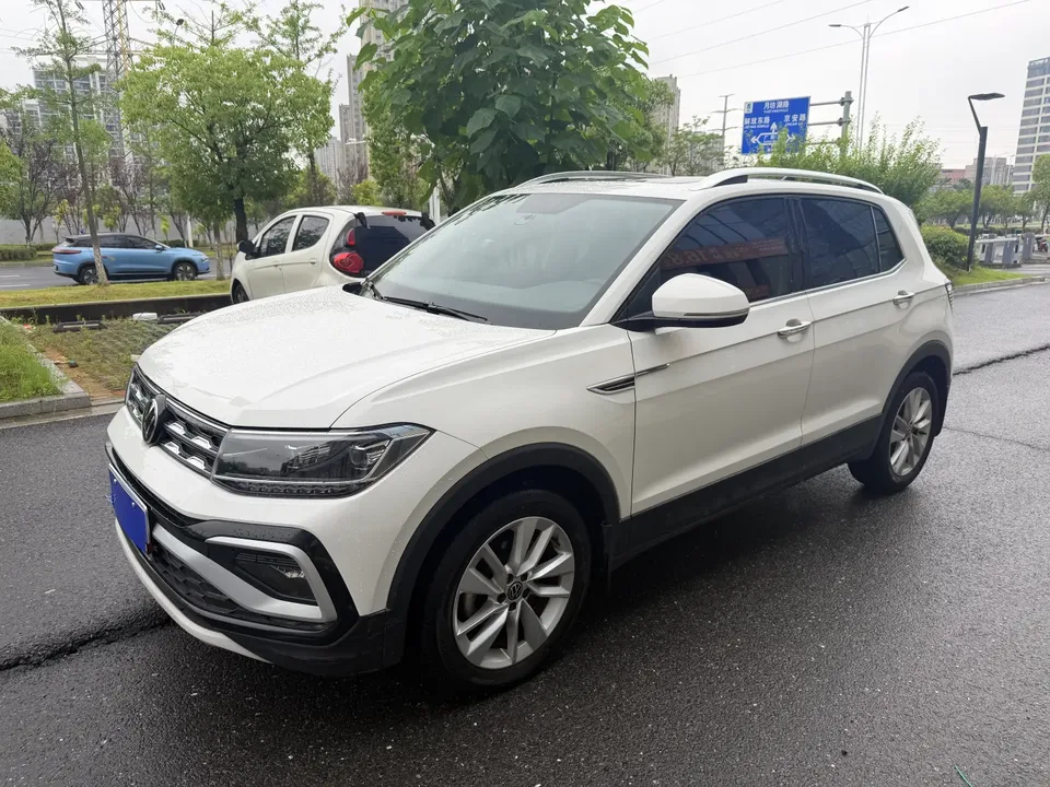 Volkswagen Tu Kai Tu Kai 280TSI DSG Comfort Edition 2022 — photo 1, buy with delivery to Moscow