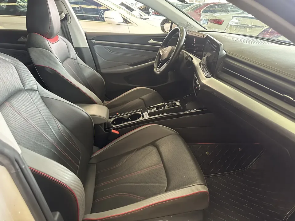 Volkswagen Lamando Lingdu Lingdu L 280TSI DSG Cool Edition 2022 — thumbnail 3