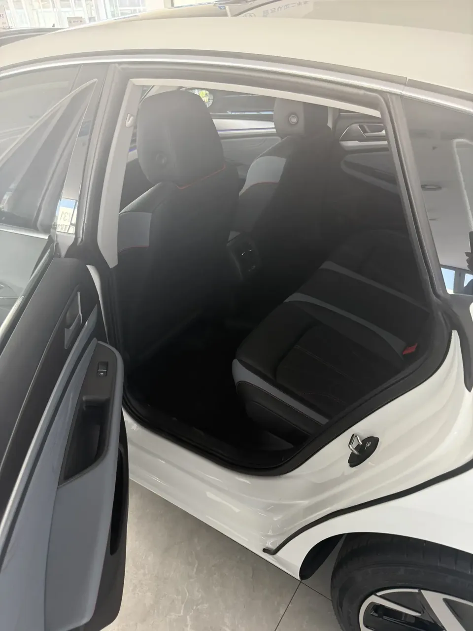 Volkswagen Lamando Lingdu 2024 Lingdu Lingdu L 280TSI DSG Hot Edition 2024 — thumbnail 2