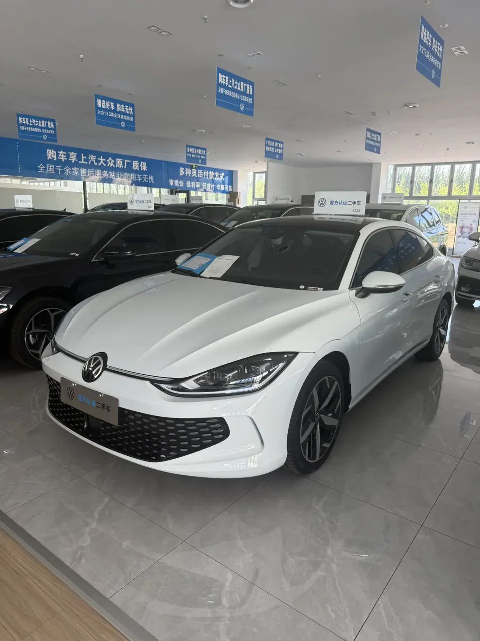Volkswagen Lamando Lingdu 2024 Lingdu Lingdu L 280TSI DSG Hot Edition 2024 — photo 1, buy with delivery to Moscow