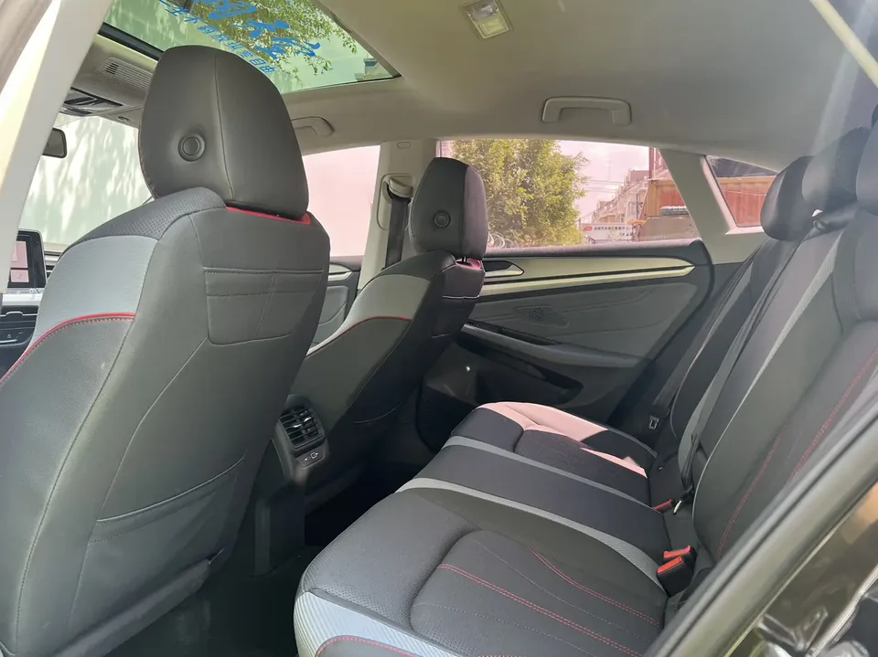 Volkswagen Lamando Lingdu Lingdu L 280TSI DSG Cool Edition 2022 — thumbnail 3