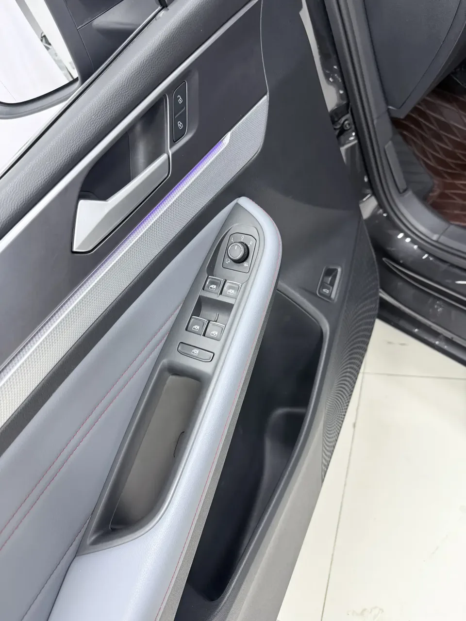 Volkswagen Lamando Lingdu Lingdu L 280TSI DSG Cool Edition 2023 — thumbnail 4