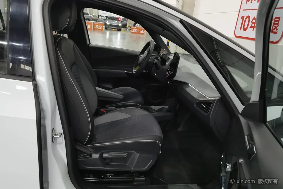 Volkswagen ID.3 Volkswagen ID.3 2023 Upgraded Pure Smart Edition 2023 — thumbnail 4