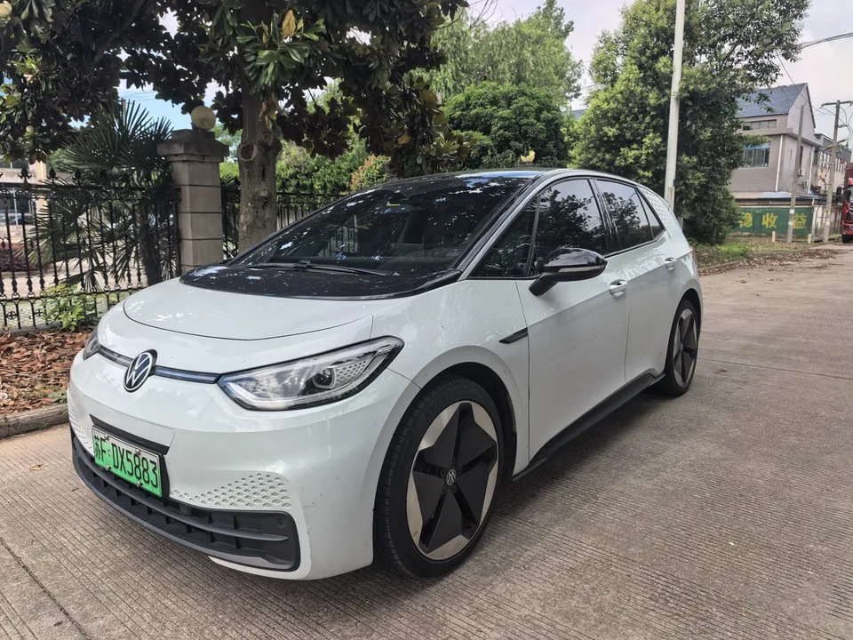 Volkswagen ID.3 Volkswagen ID.3 Extreme Edition 2022 — photo 1, buy with delivery to Moscow