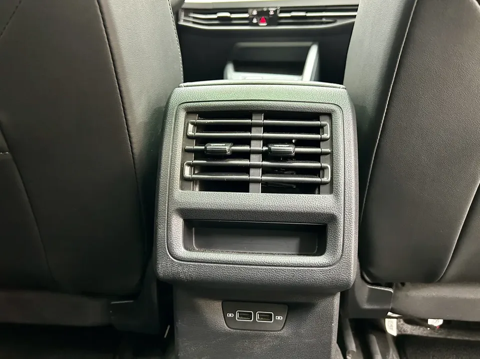 Volkswagen Golf golf 2023 280TSI DSG R-Line 2023 — thumbnail 4