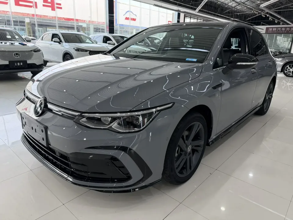 Volkswagen Golf golf 2023 280TSI DSG R-Line Lite 2023 — photo 1, buy with delivery to Moscow