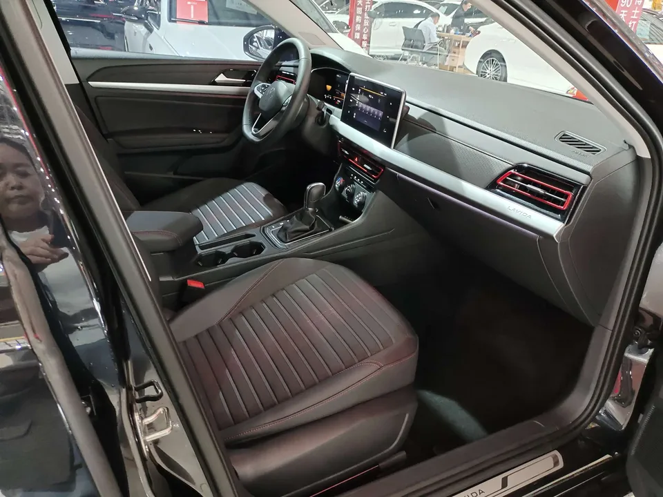 Volkswagen Lavida Lavida Lavida 2024 300TSI DSG Manyi Edition 2024 — thumbnail 2