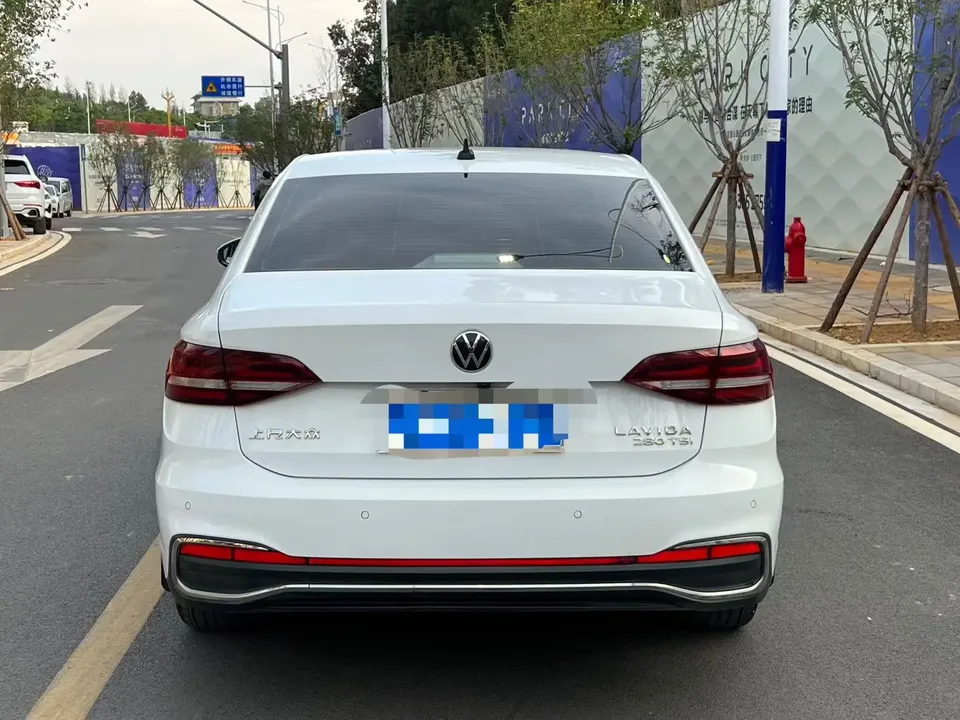 Volkswagen Lavida Lavida 2023 280TSI DSG Full Elegance Edition 2022 — thumbnail 2