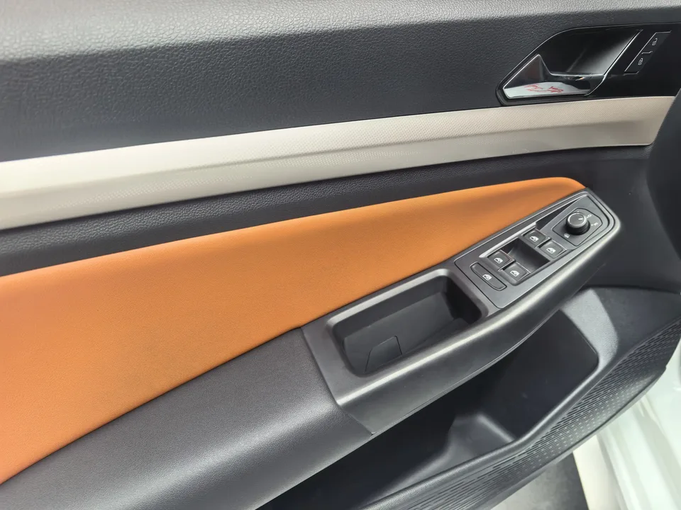 Volkswagen Bora Bora 2023 200TSI DSG Joy Travel PRO Edition 2023 — thumbnail 5