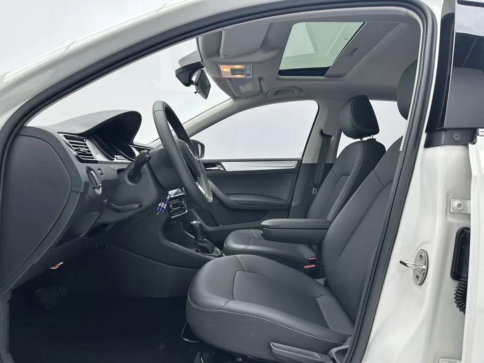 Skoda Xin Rui Xin Rui 1.5L Automatic Comfort Edition 2022 — thumbnail 4
