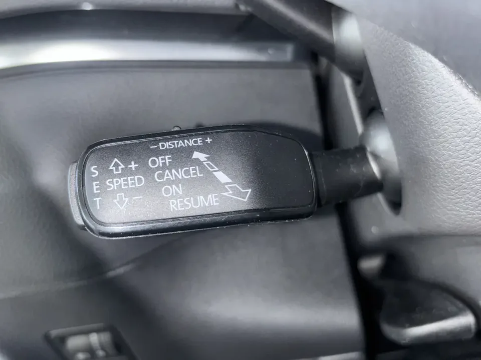 Skoda Karoq Karoq TSI280 Luxury Edition 2022 — thumbnail 5