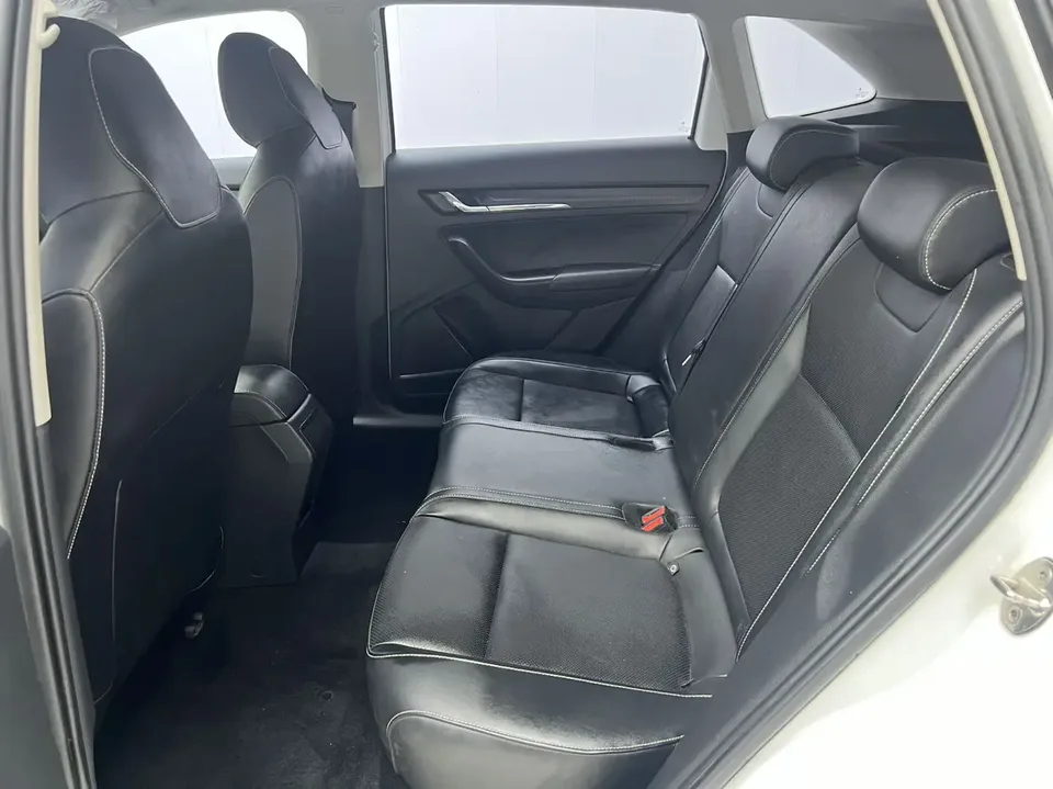 Skoda Comek Comek Modified 1.5L Automatic Comfort Edition 2023 — thumbnail 5
