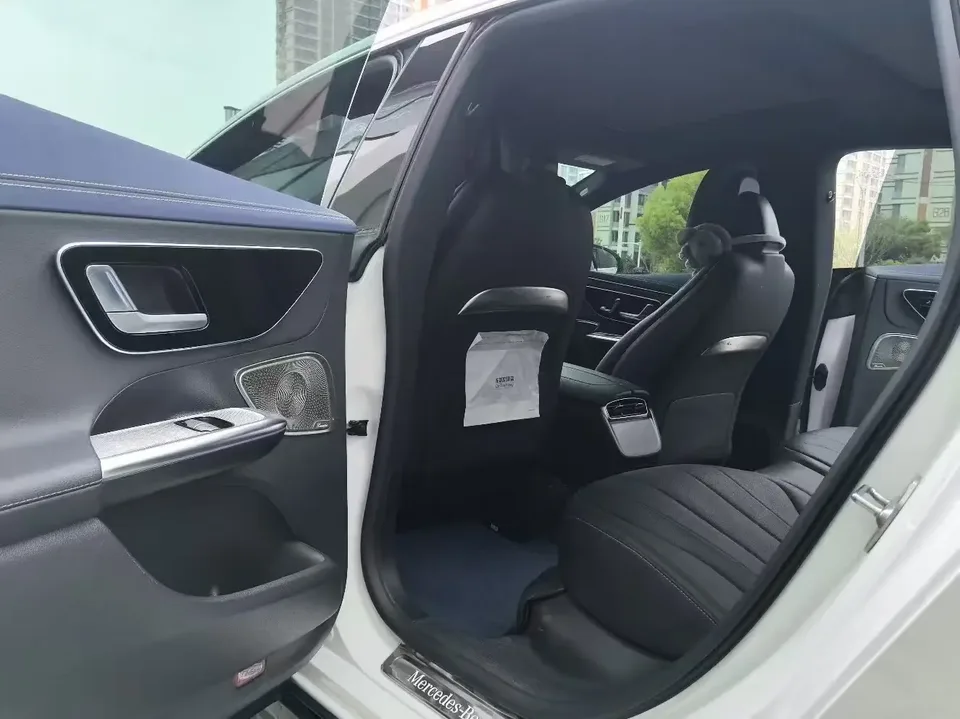 Mercedes-Benz EQE Mercedes-Benz EQE EQE 350 Luxury Edition 2022 — thumbnail 4