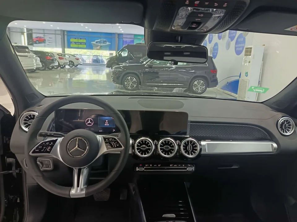 Mercedes-Benz EQB Mercedes-Benz EQB 2025 EQB 260 2025 — thumbnail 3