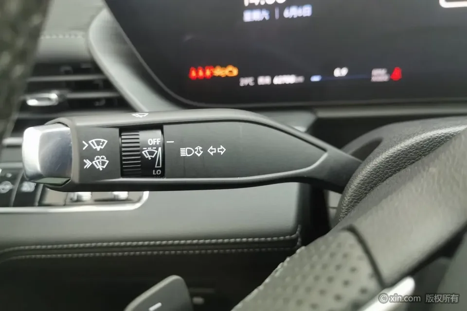 Buick LaCrosse LaCrosse 28T Automatic Premium Edition 2023 — thumbnail 5