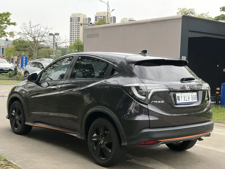 Honda VEZEL Binzhi 1.5L CVT Phantom Night Pioneer Edition 2022 — thumbnail 4