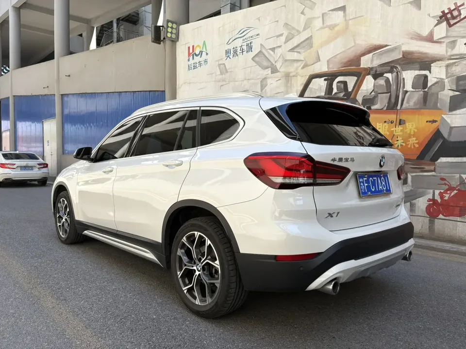 BMW X1 X1 BMW X1 2022 sDrive20Li Fashion Edition 2022 — миниатюра 2