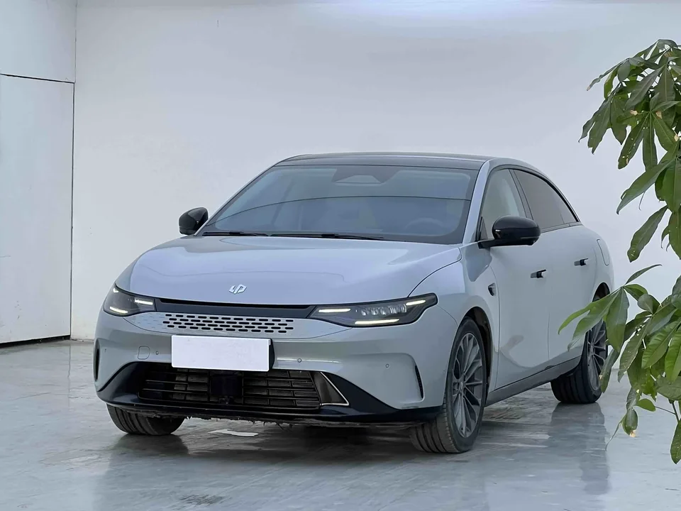 Leapmotor Zero running C01 Zero running C01 Extended Range 316 Premium Edition 2024 — photo 1, buy with delivery to Moscow