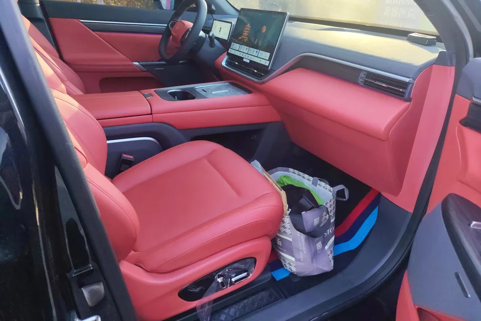 Dongfeng Yipai 008 Yipai 008 210Max Extended Range 6-seater 2024 — thumbnail 3