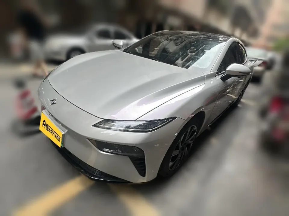 Dongfeng YiPai 007 Yipai 007 Pure Electric 530Pro 2024 — photo 1, buy with delivery to Moscow