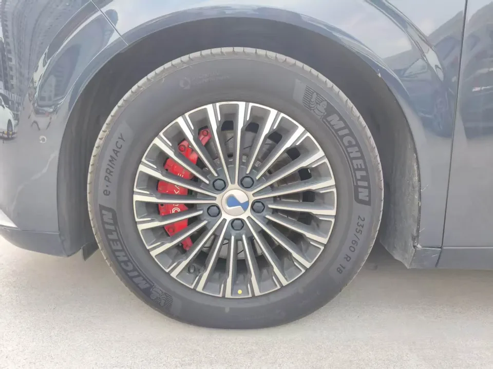 Denza D9 DM D9 DM 970 4WD flagship model 2022 — thumbnail 2