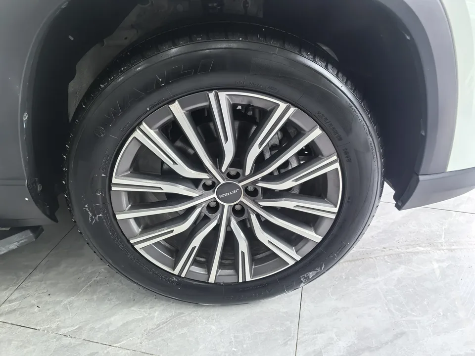 Jetour Jietu X90 PLUS Jietu X90 PLUS 1.6TD DCT Villa PRO 2024 — thumbnail 2