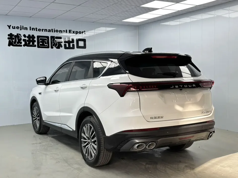 Jetour Jietu X70 PLUS Jietu X70 PLUS JETOUR X70 PLUS 2023 1.5T DCT Brave PLUS 5-seater 2023 — thumbnail 4