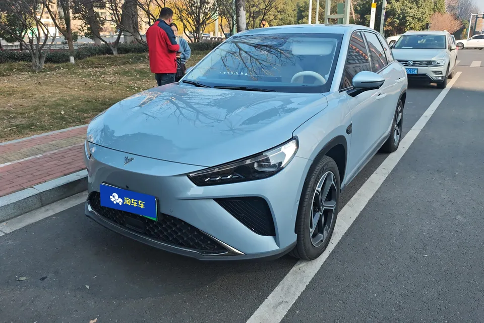 Hozon Neta L Nezha L Extended Range 310 Flash Charge Red Edition 2024 — photo 1, buy with delivery to Moscow