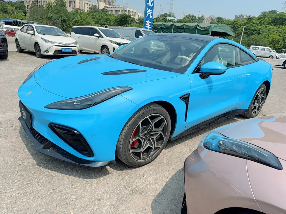 Hozon Neta GT Nezha GT 580 AWD Sport 2023 — фото 1, купить с доставкой в Москву