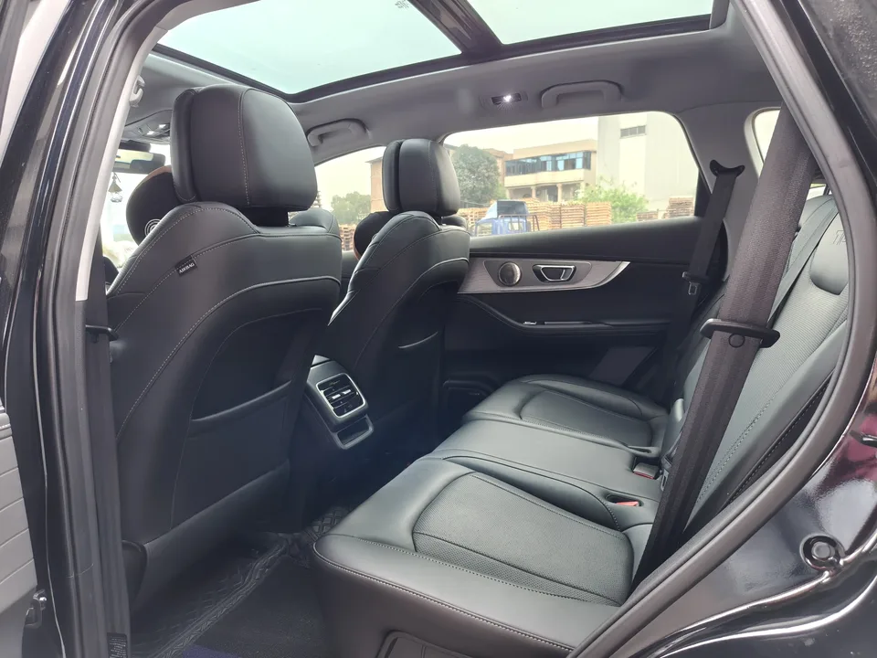 Chery Tiggo 8 Pro Tiggo 8 PRO Champion Edition 290T 2WD Shining Edition 5 Seaters 2024 — миниатюра 3