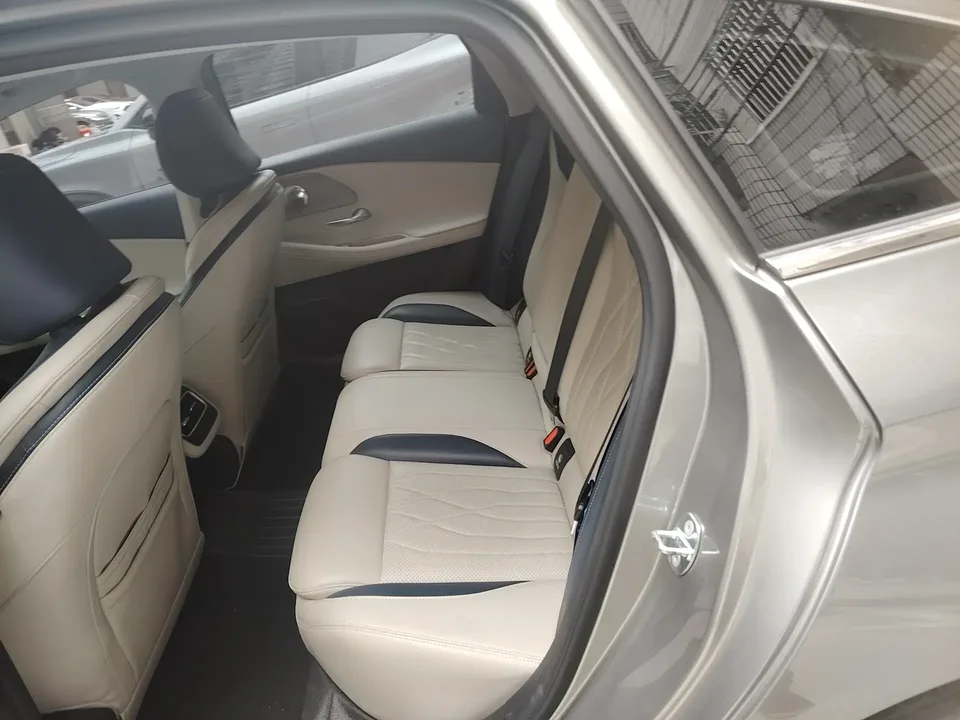 Chery Arrizo 8 Arrizo 8 1.6TGDI DCT Elegant 2022 — thumbnail 3
