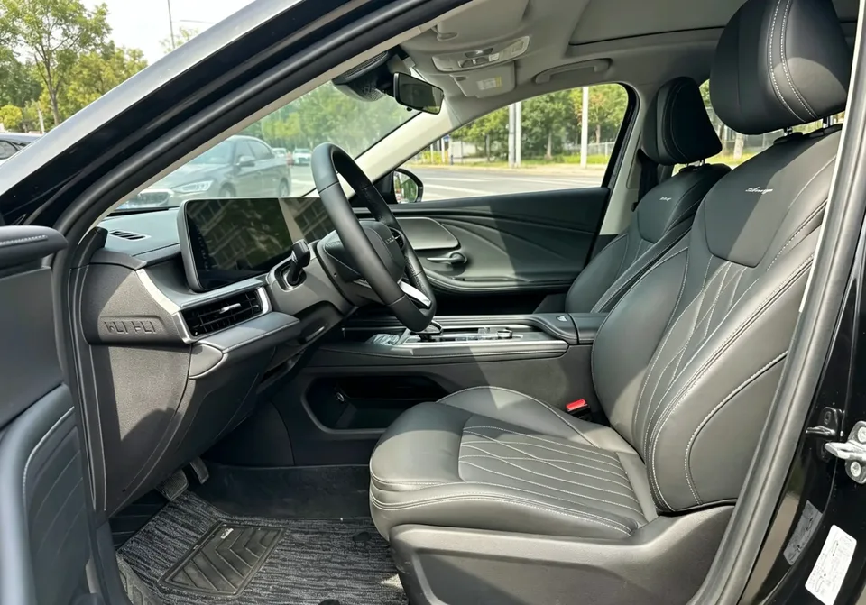 Chery Arrizo 8 Arrizo 8 1.6TGDI DCT Excellence Edition 2024 — thumbnail 3